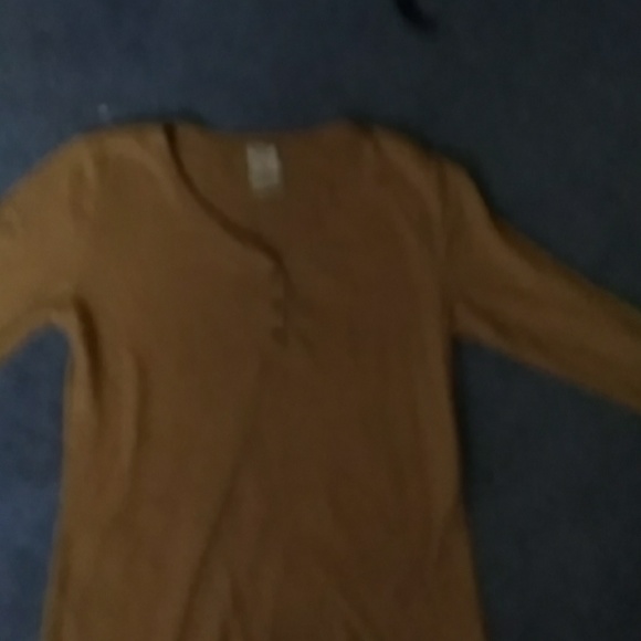 Cute long sleeve shirt - Picture 1 of 1